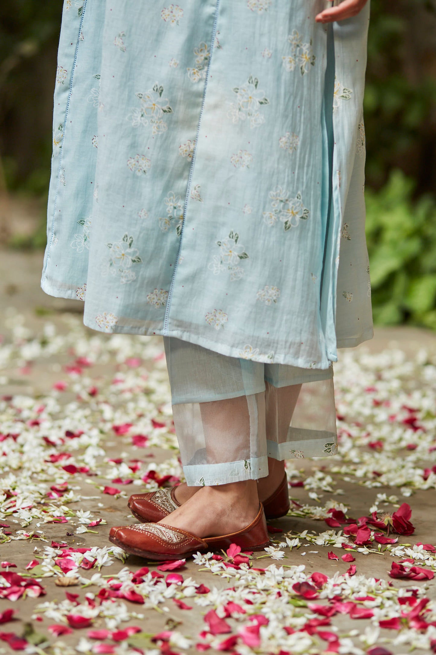 Juanita- Handwoven powder blue kurta set