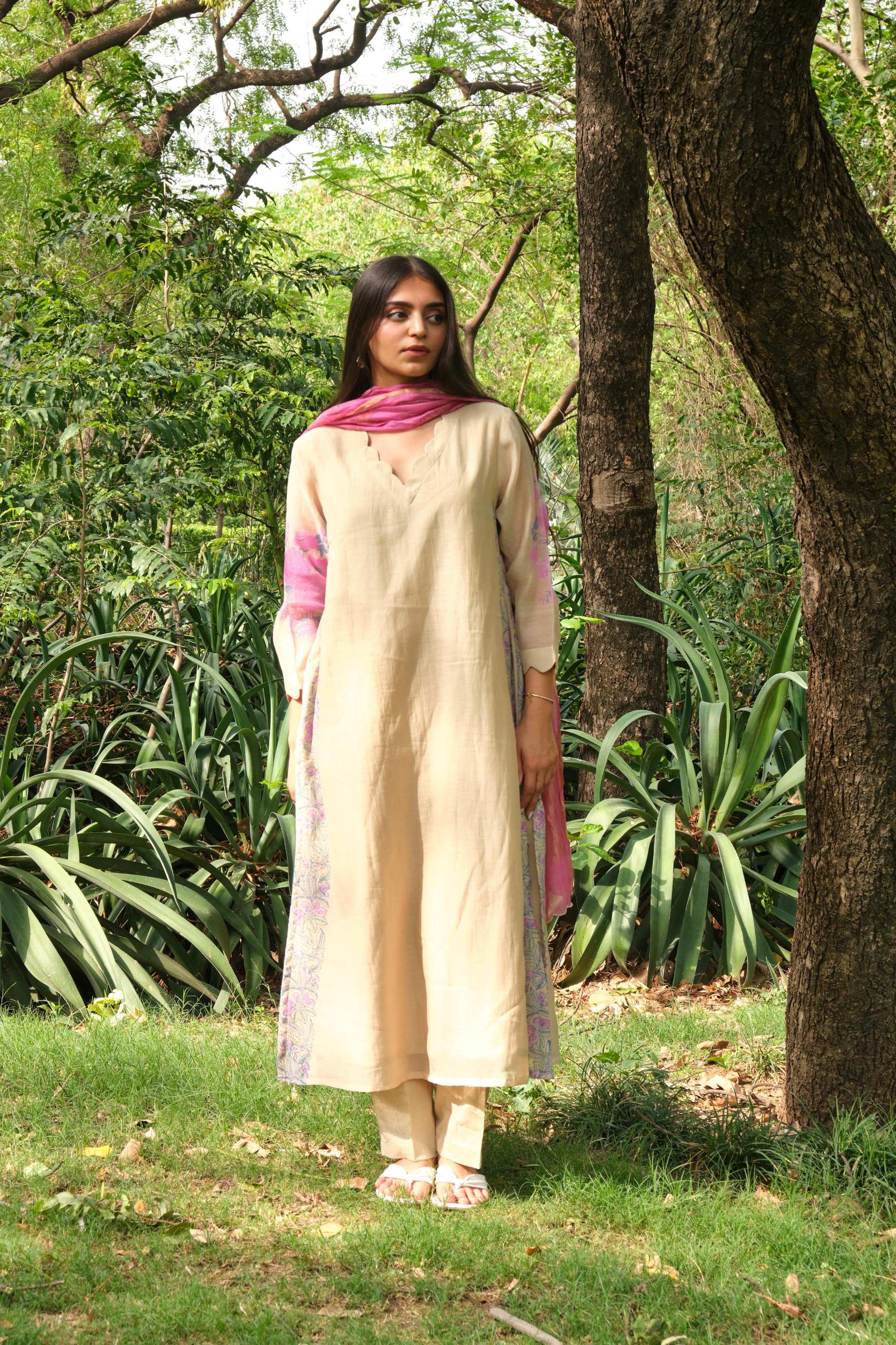 Juanita -Ecru Violet Set