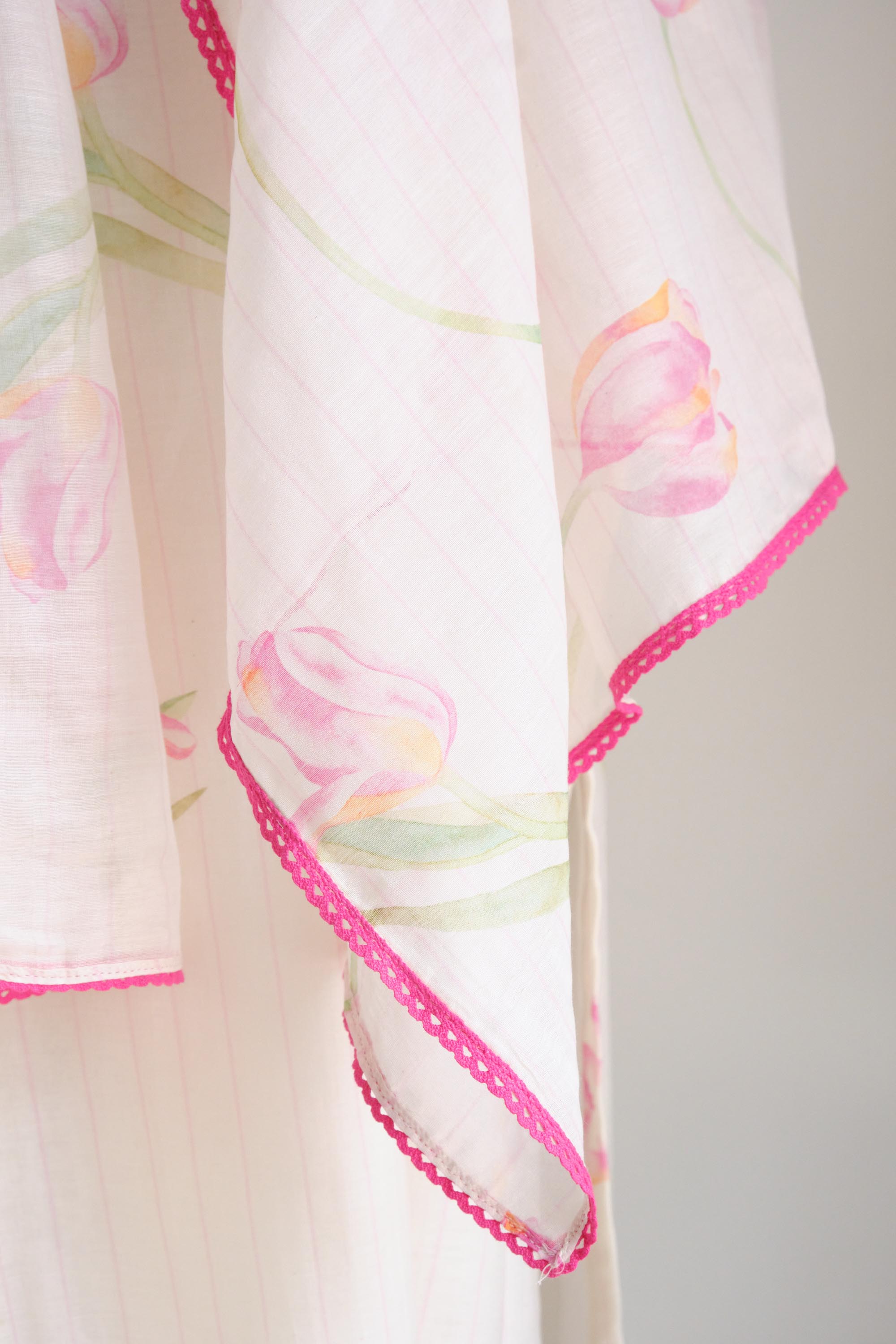 Juanita- IVORY TULIP SET