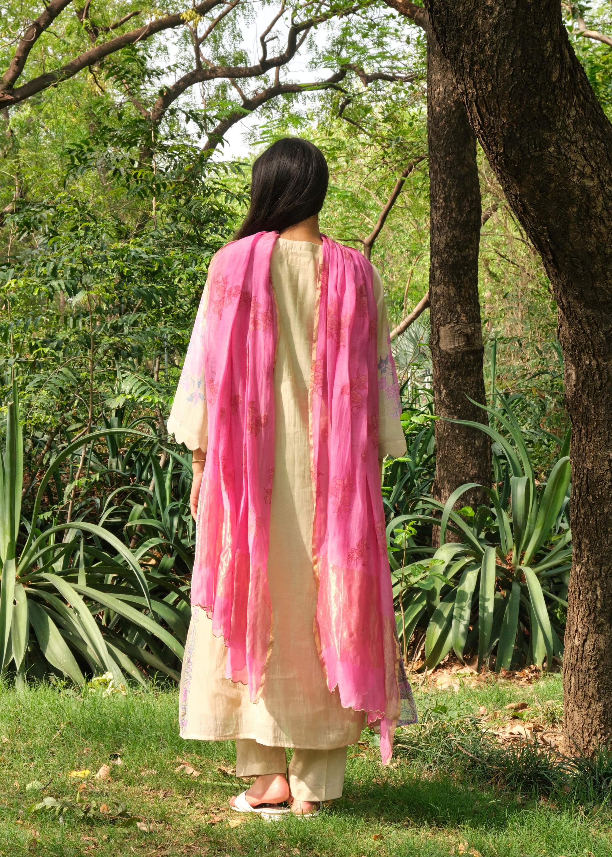 Juanita -Ecru Violet Set