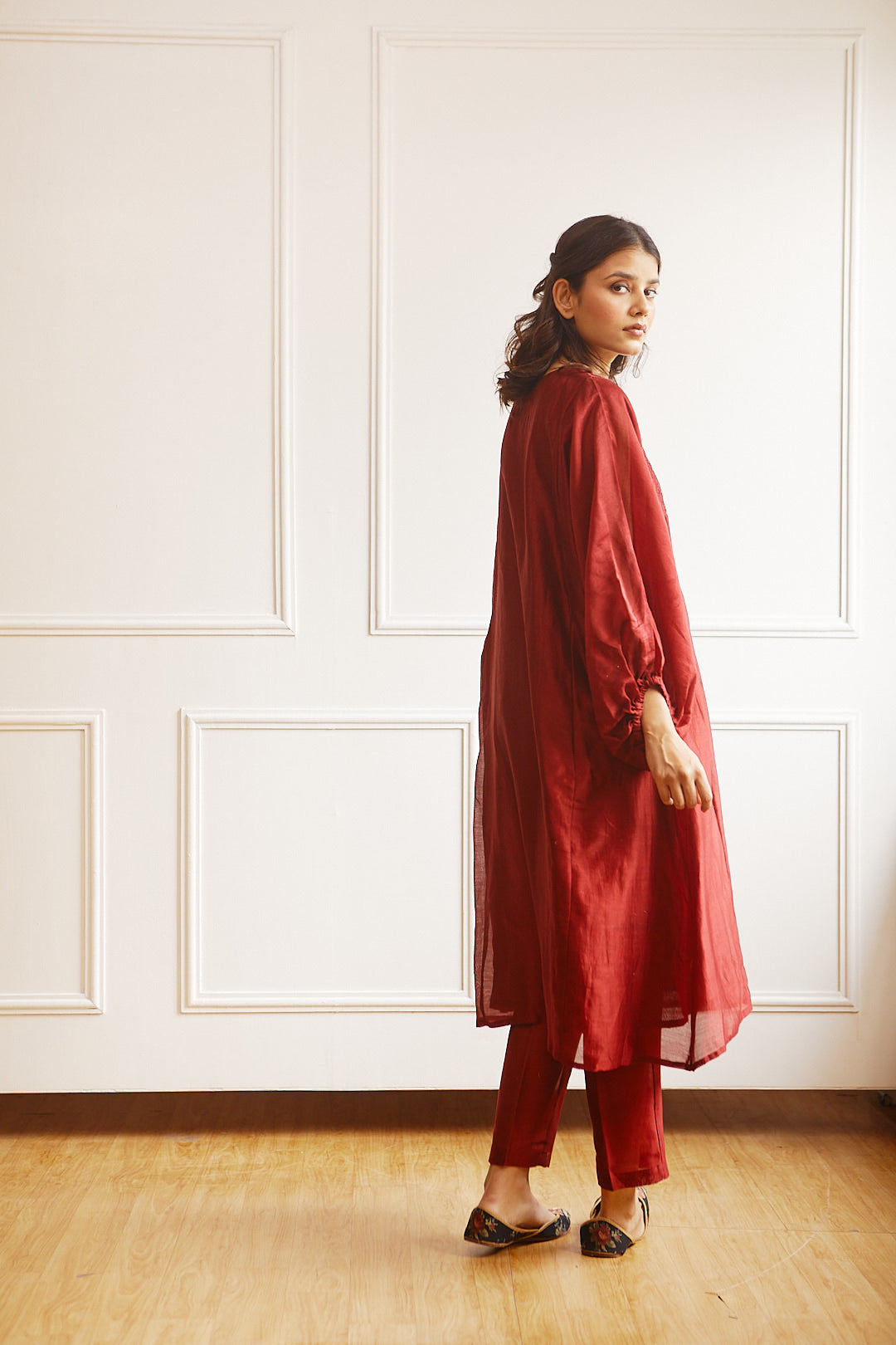 Juanita- Handwoven chanderi silk firan kafta with tonal dori embellishment