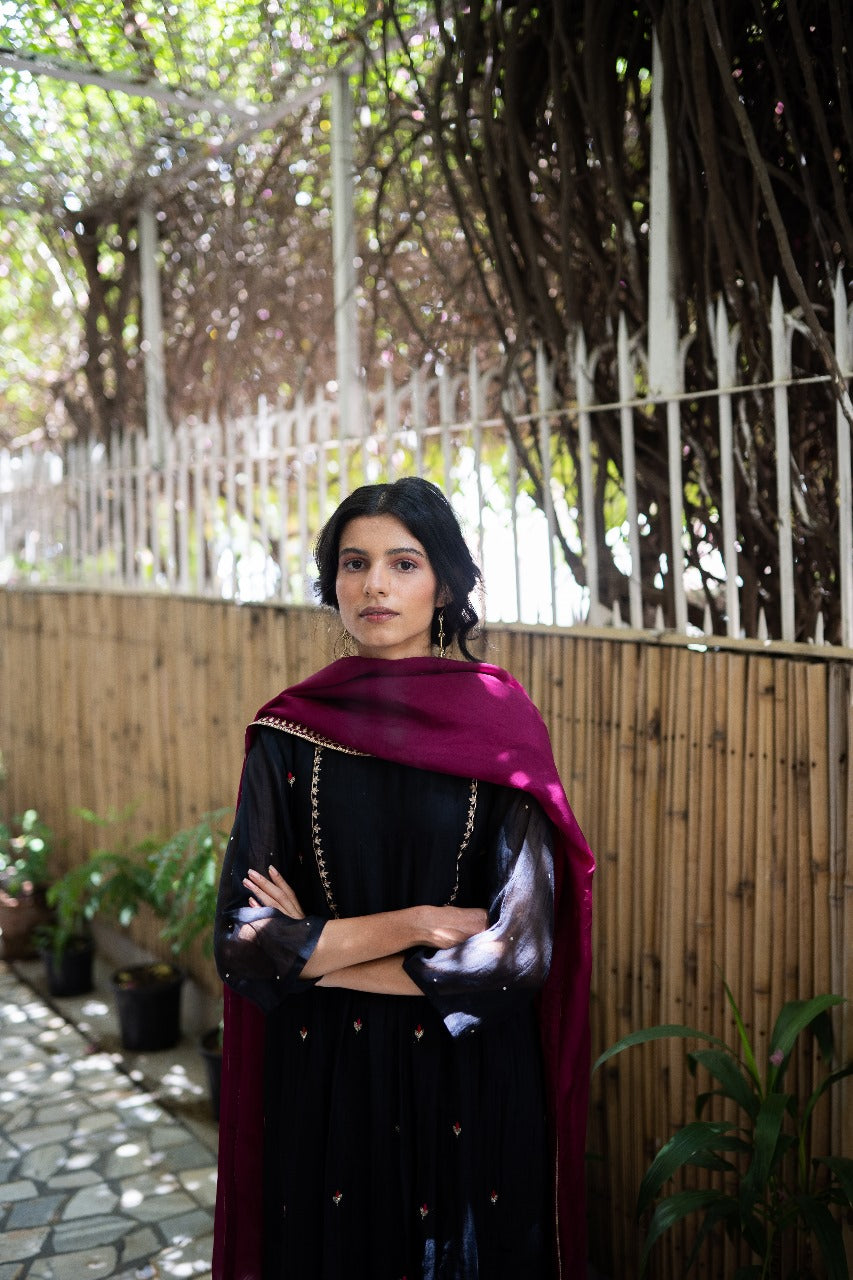 Juanita- BLACK AND WINE HANDWOVEN CHANDERI SET