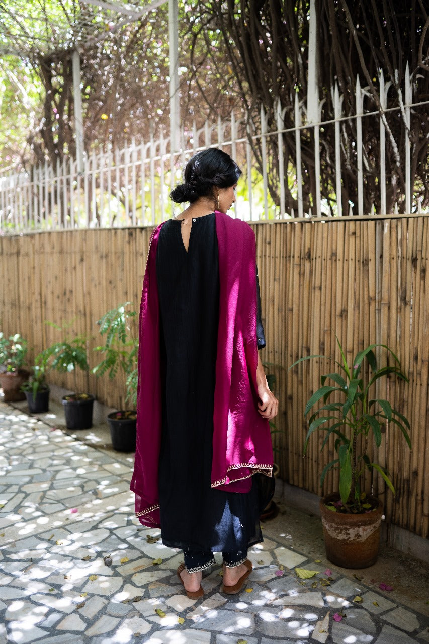 Juanita- BLACK AND WINE HANDWOVEN CHANDERI SET