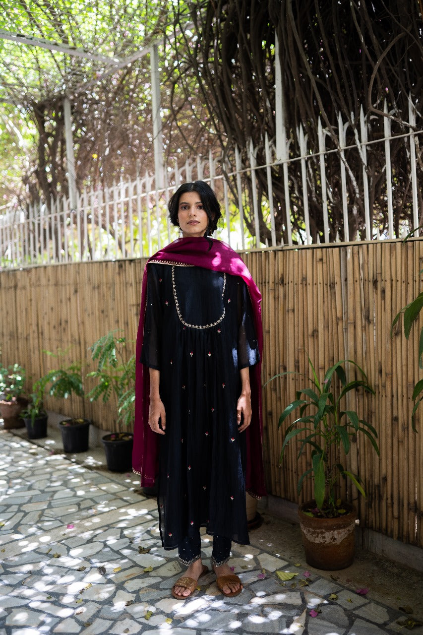 Juanita- BLACK AND WINE HANDWOVEN CHANDERI SET