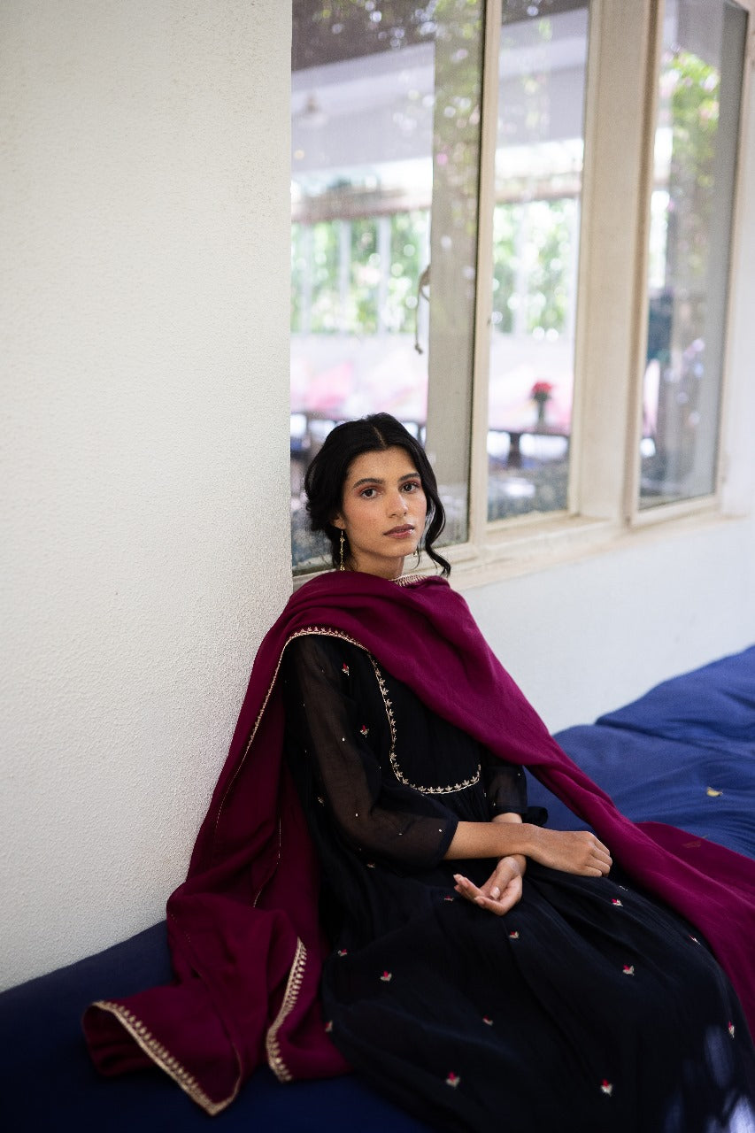 Juanita- BLACK AND WINE HANDWOVEN CHANDERI SET
