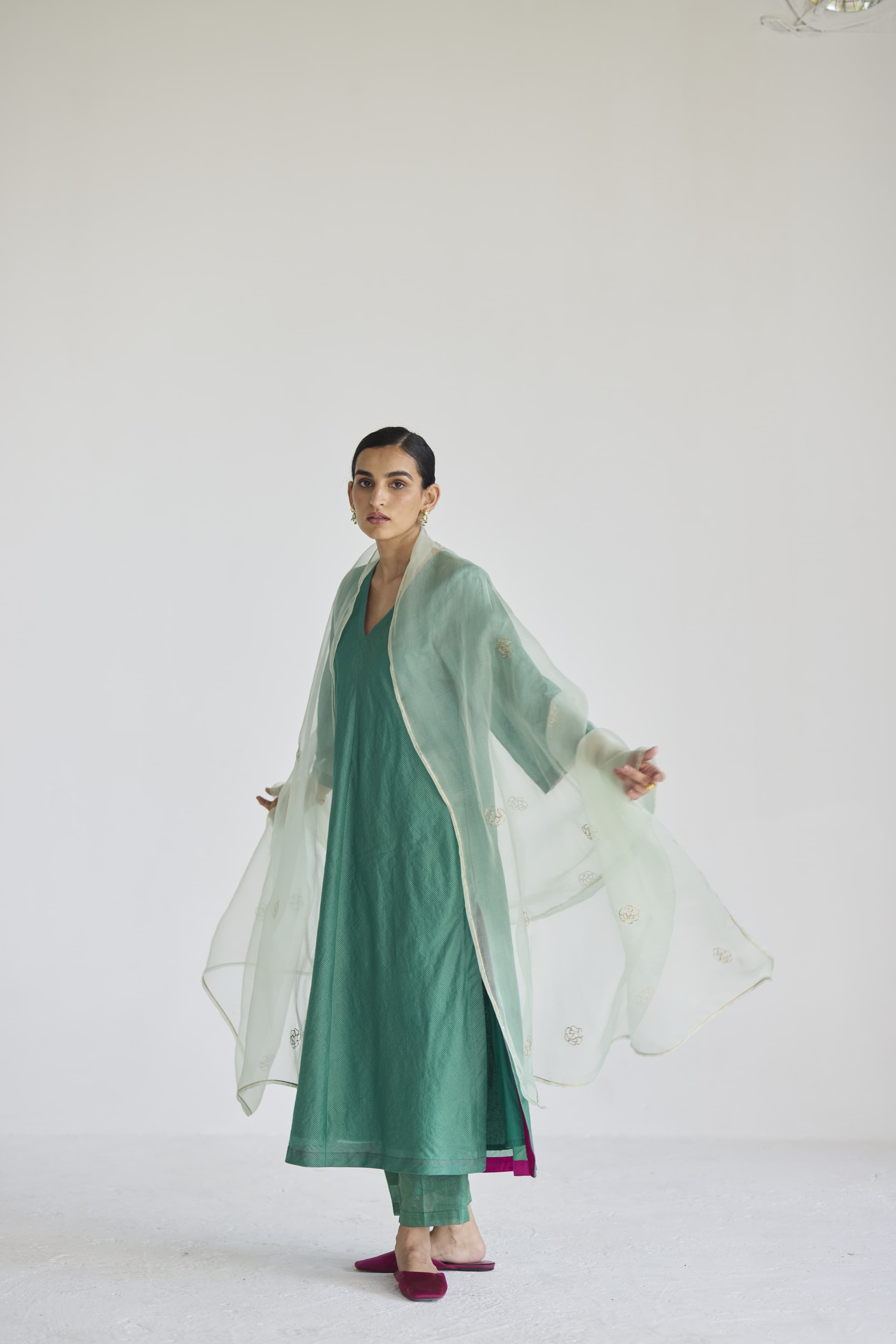 JUANITA- PRASINE FESTIVE SET