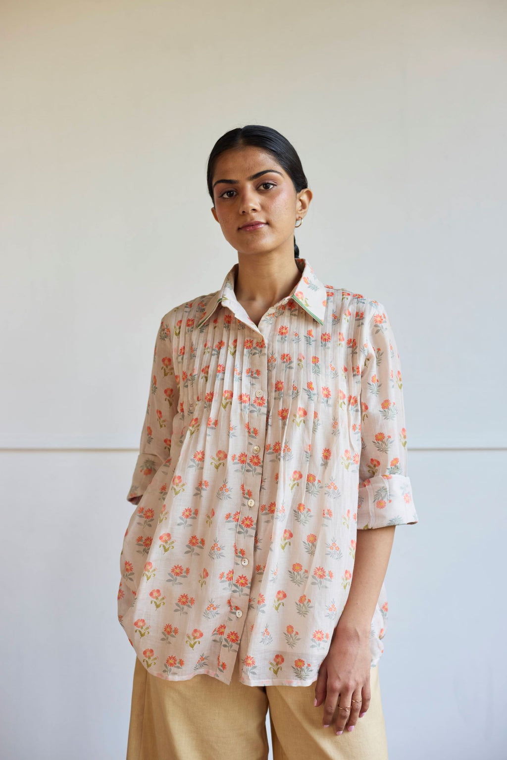 Janit F Juanita- TAUPE SHIRT – Juanita Ensemble