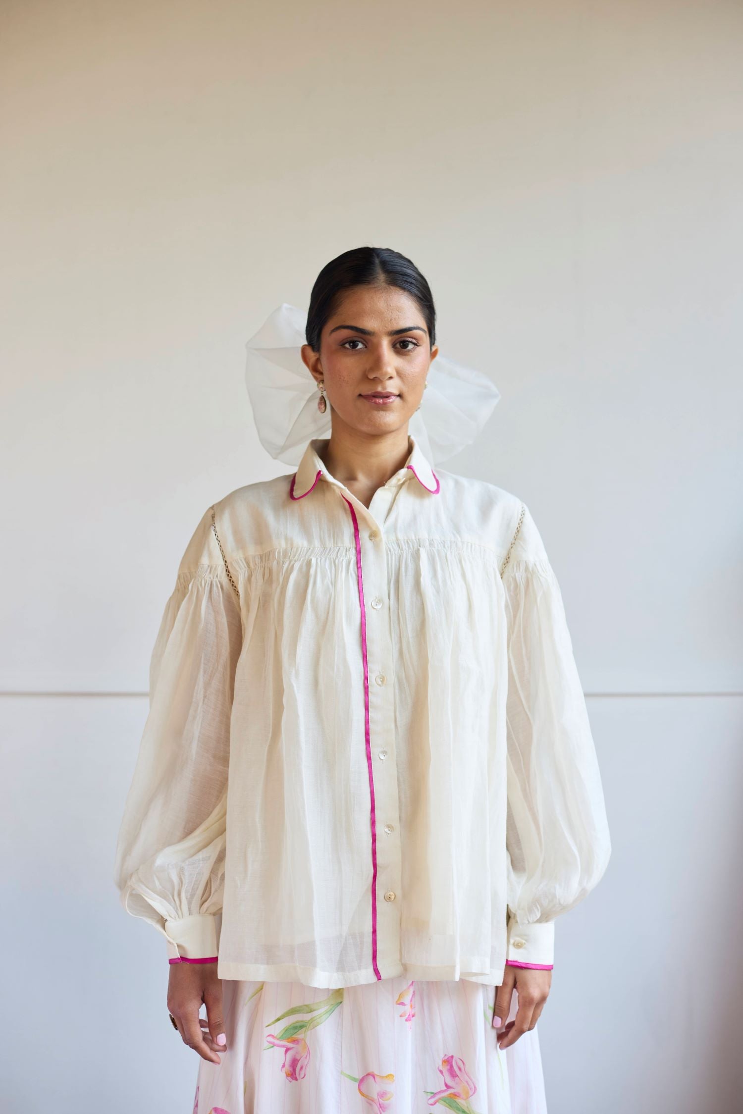 Juanita- IVORY SMOCKING SHIRT