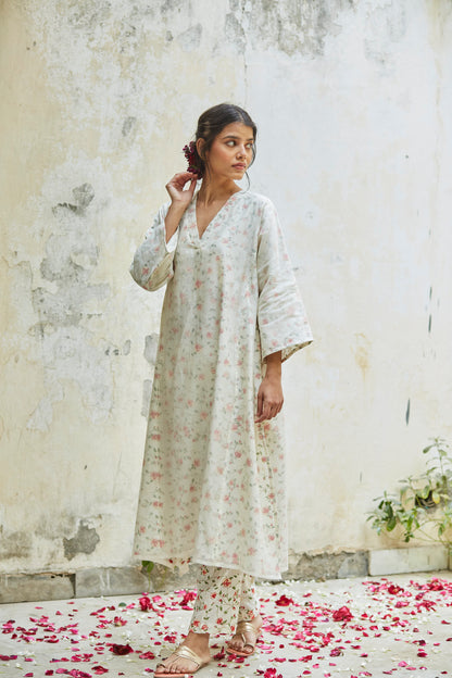 Juanita- Handwoven chanderi ivory comfort fit kurta set with embellishment