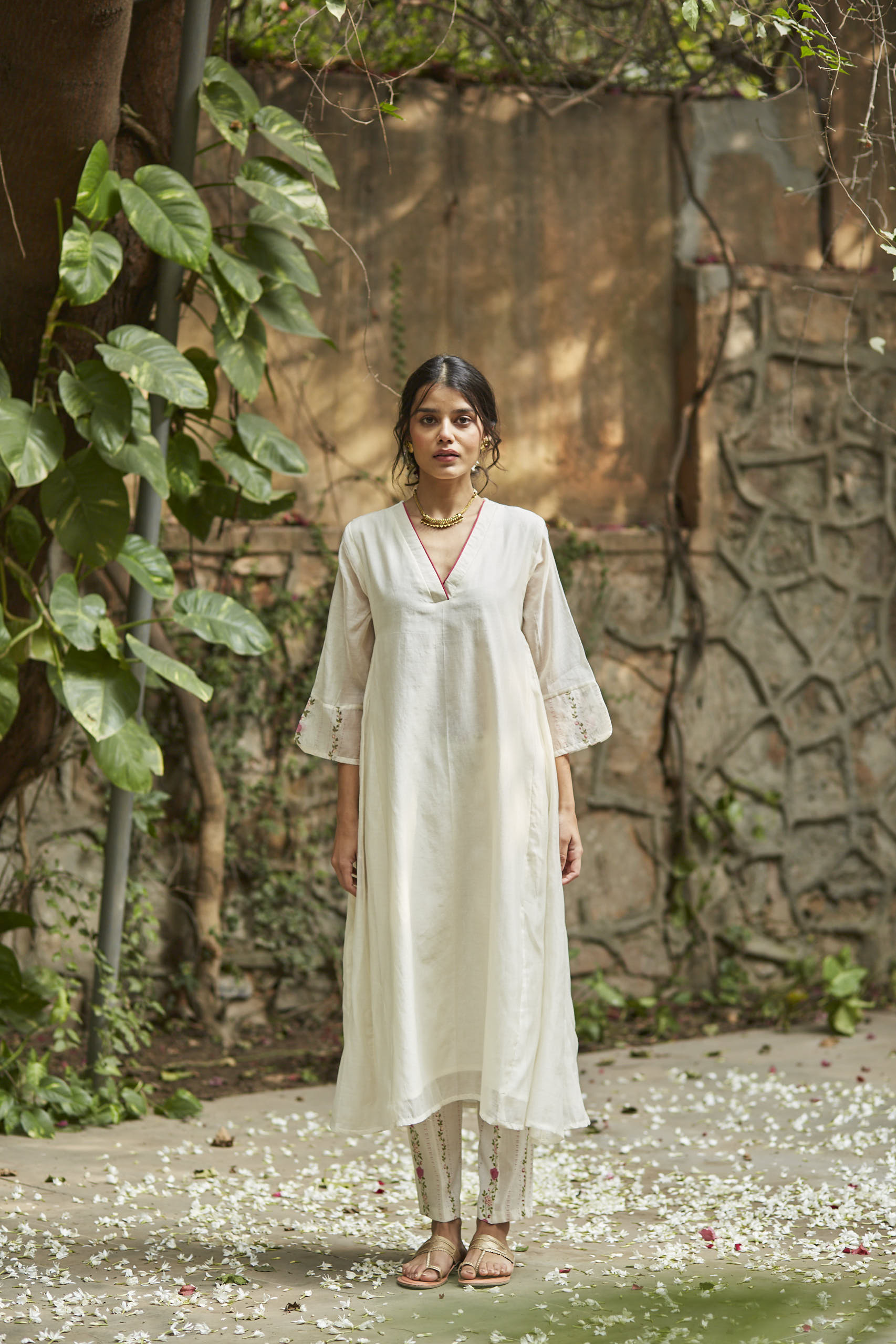 Juanita- Handwoven chanderi ivory comfort fit kurta set with embellishment