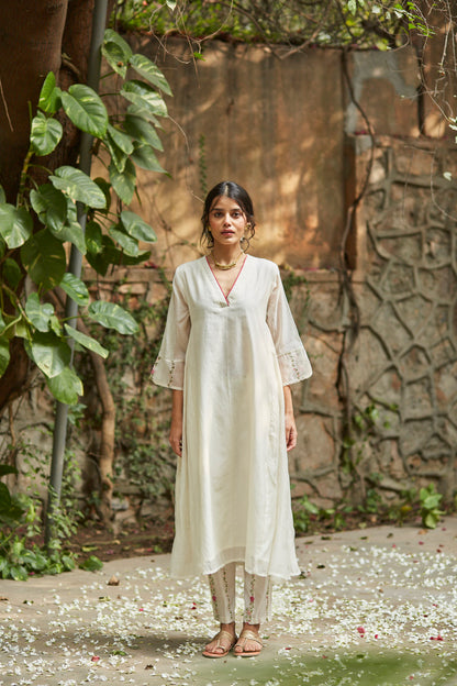 Juanita- Handwoven chanderi ivory comfort fit kurta set with embellishment