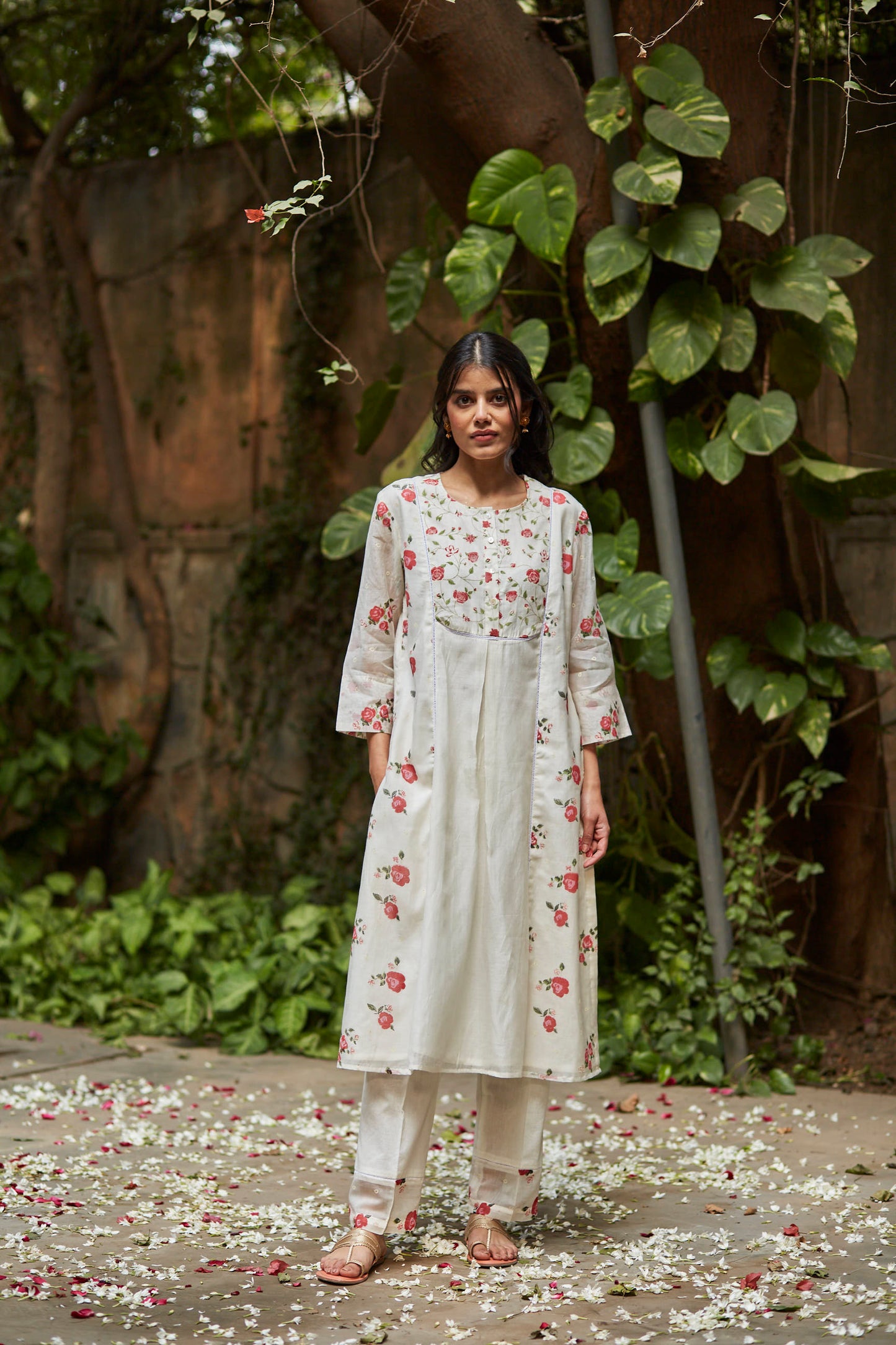 Juanita- Handwoven chanderi ivory comfort fit kurta set with embellishment