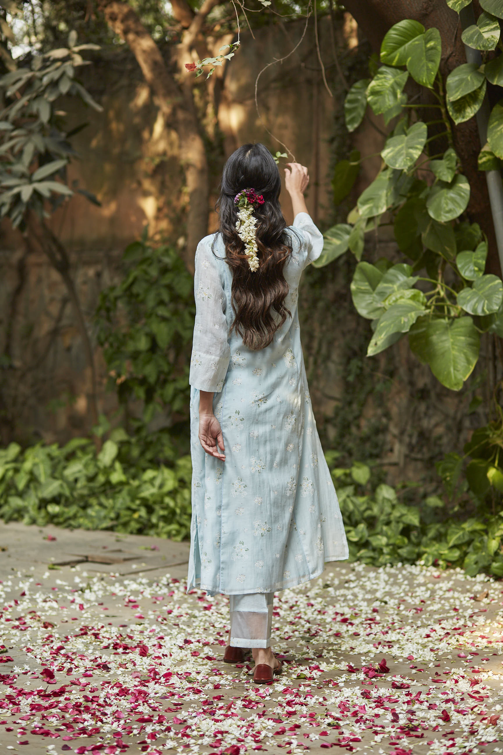 Juanita- Handwoven powder blue kurta set