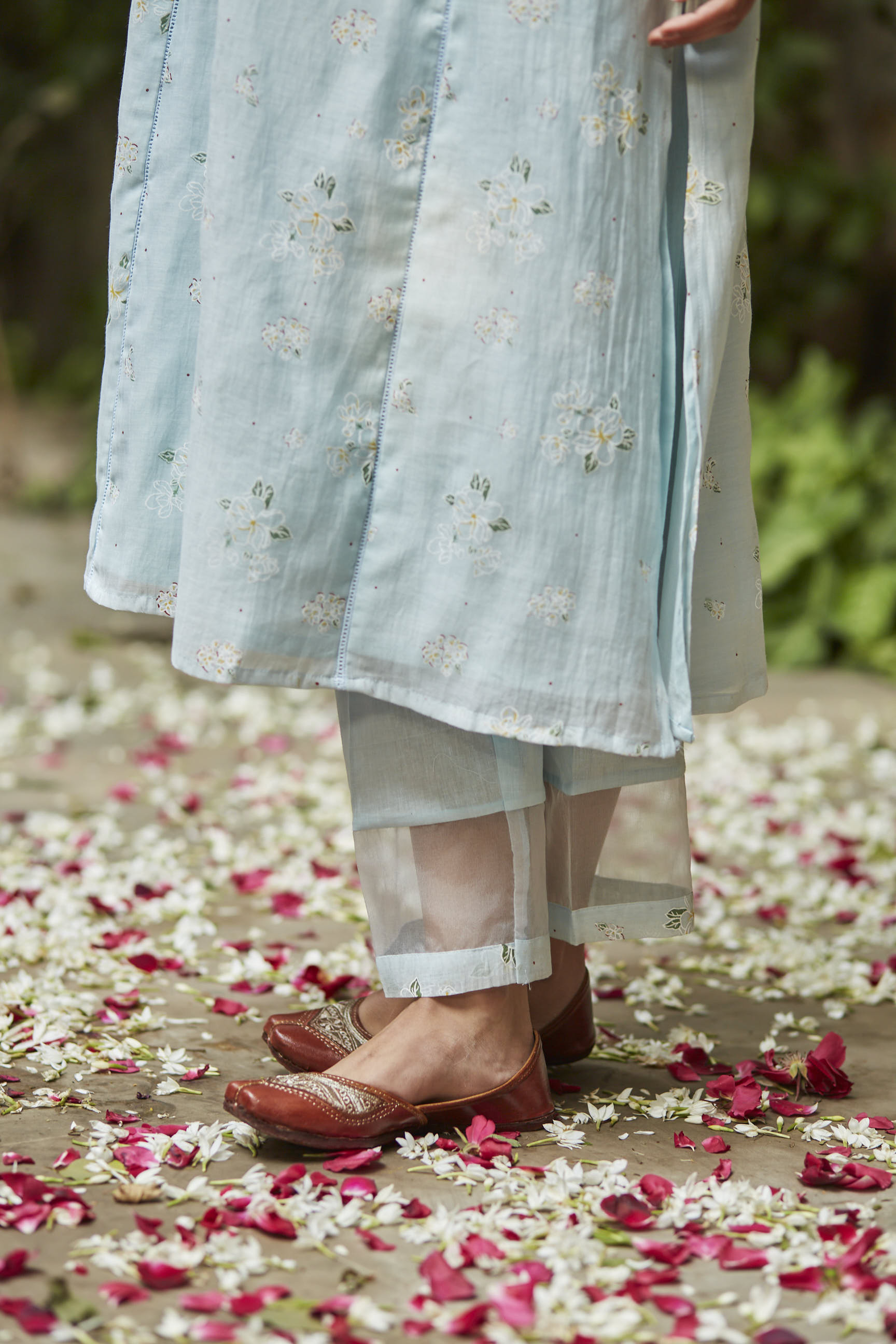 Juanita- Handwoven powder blue kurta set