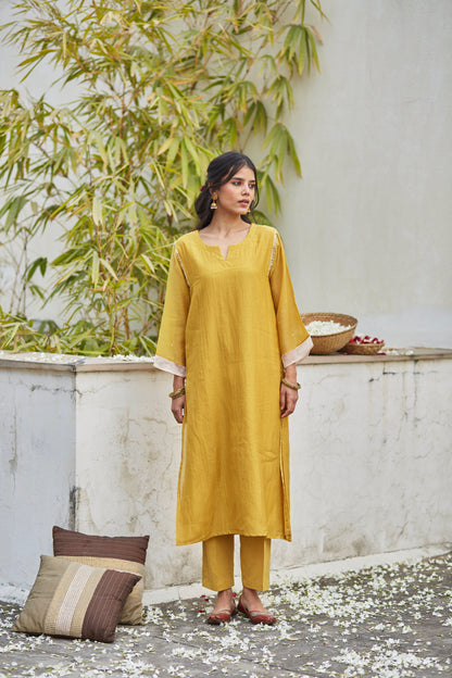 Juanita- Handwoven chanderi ochre comfort fit kurta set with tissue detailing