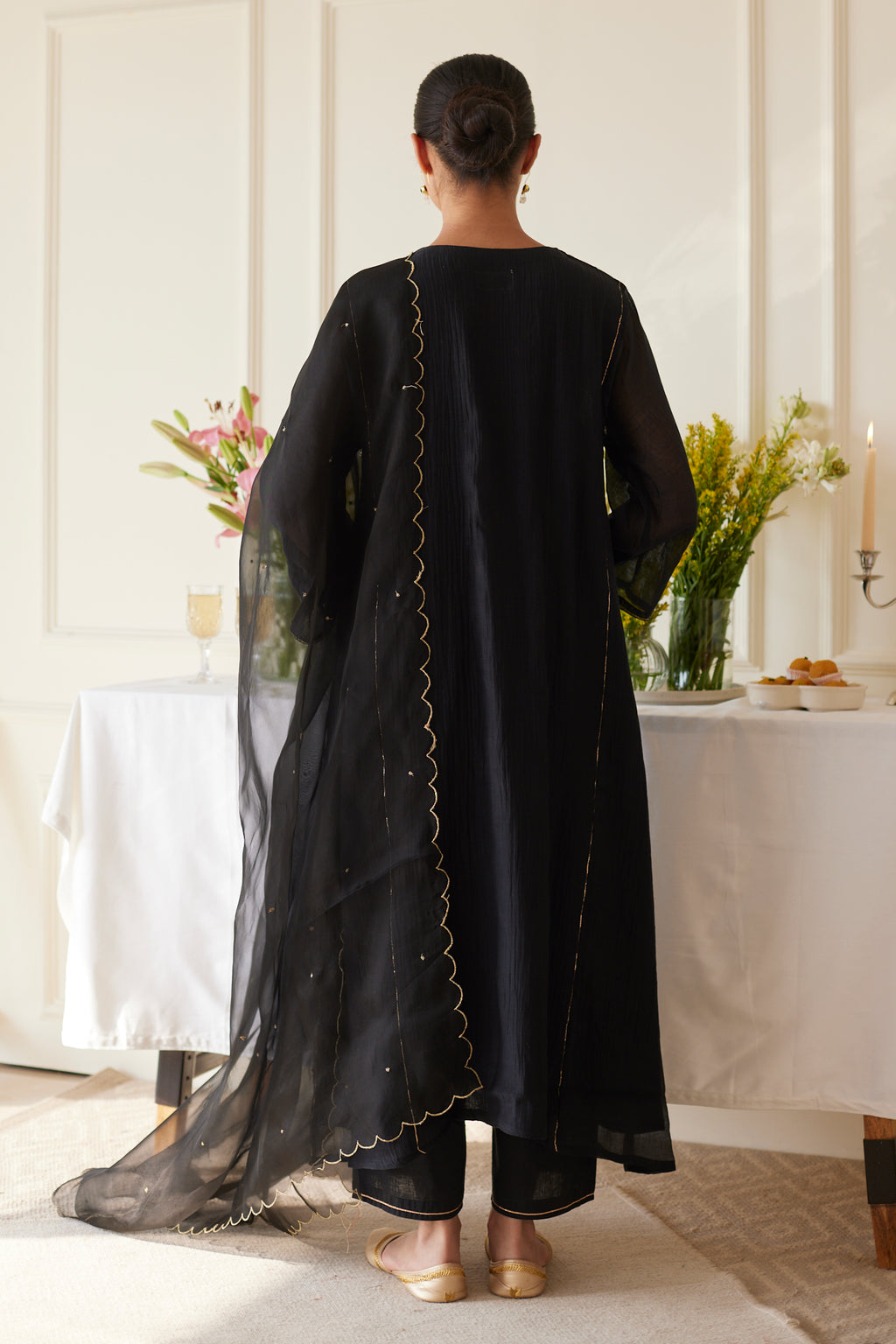 Smocking Set JUANITA- BLACK SMOCKING SET – Juanita Ensemble