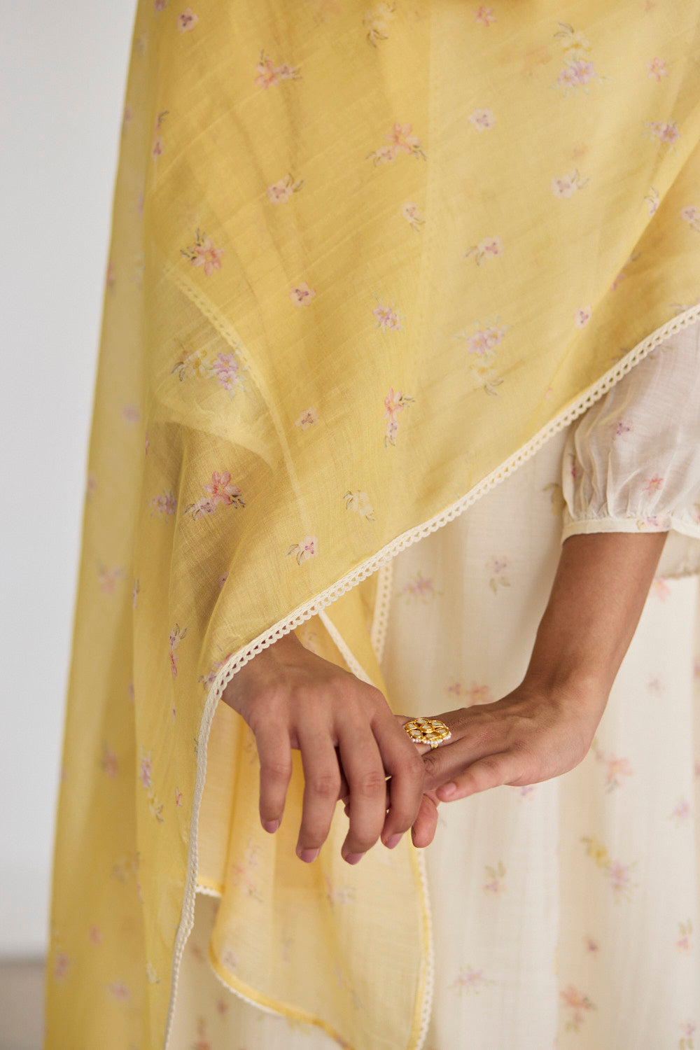 JUANITA- IVORY AND LEMON FLORRETE SET