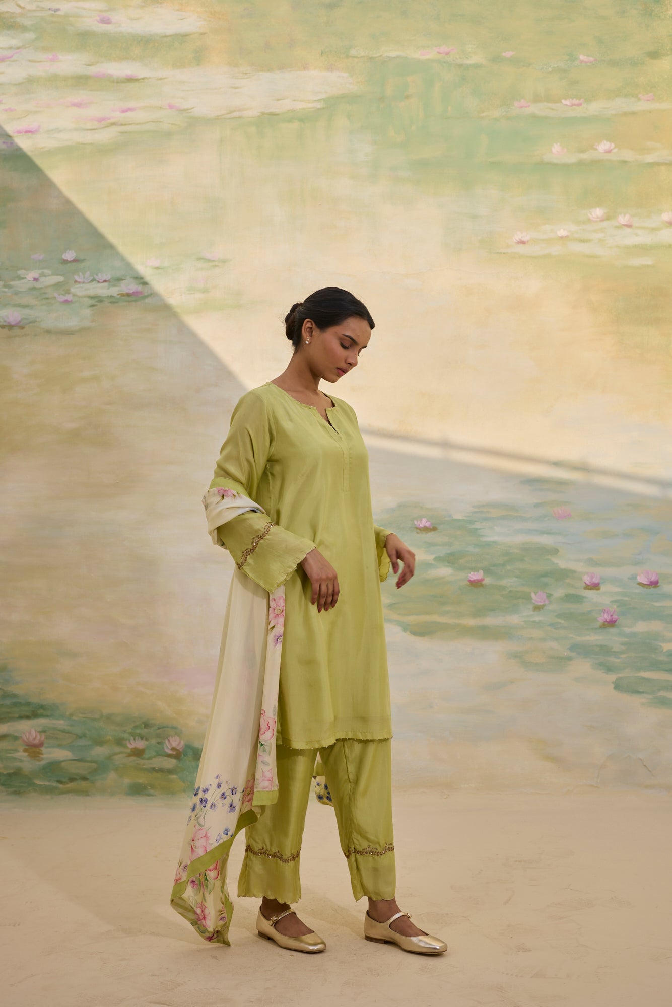 GREEN SHORT SILK KURTI SET