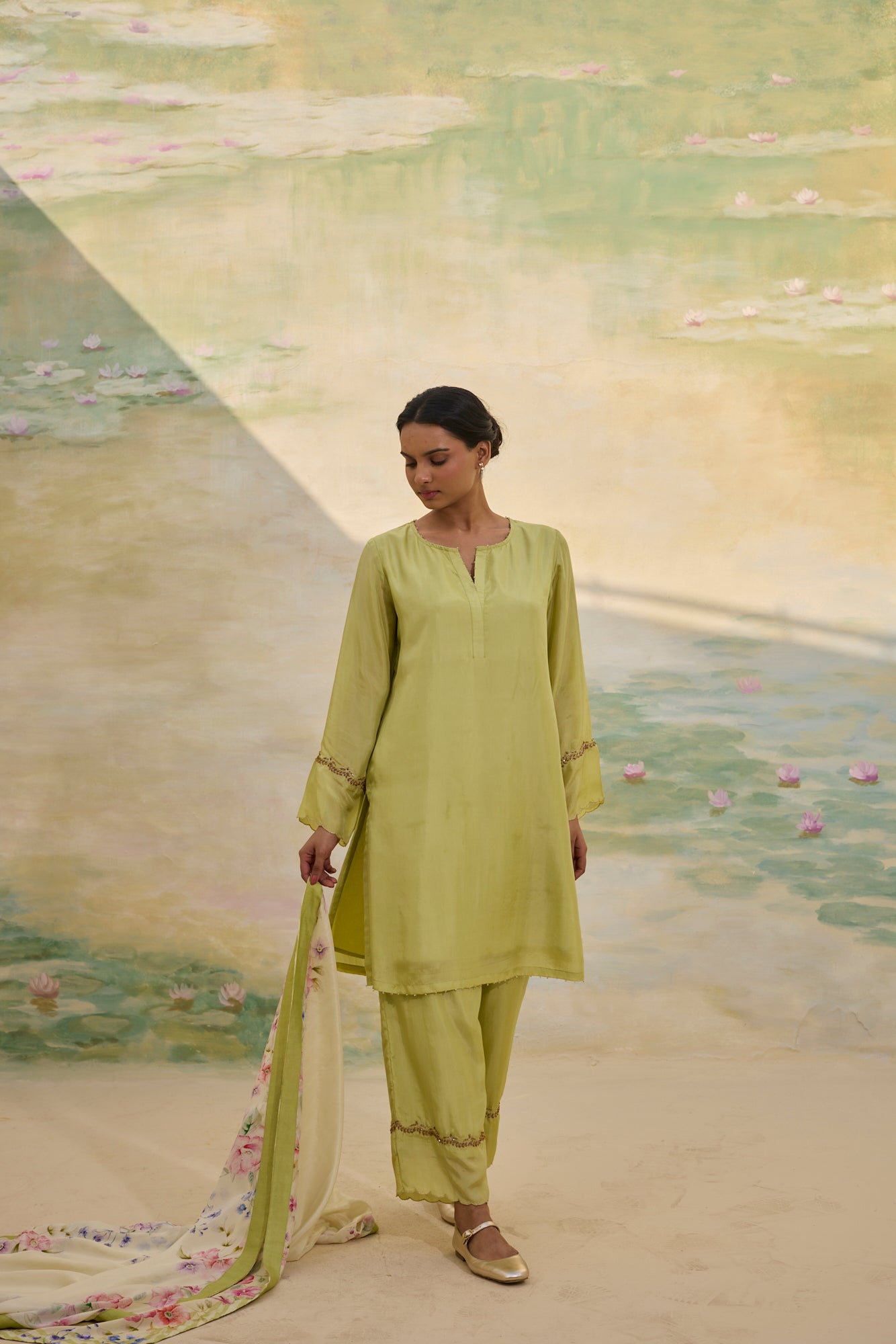 GREEN SHORT SILK KURTI SET