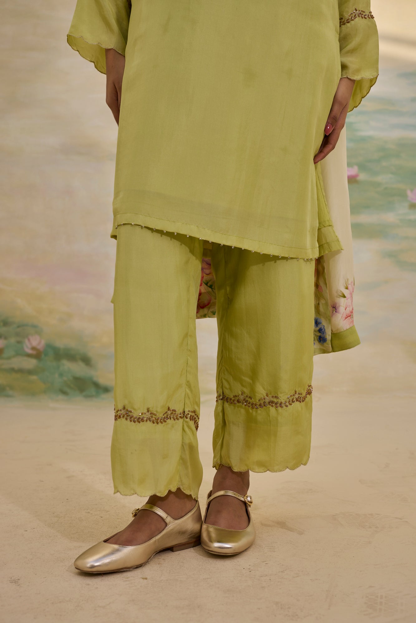 GREEN SHORT SILK KURTI SET