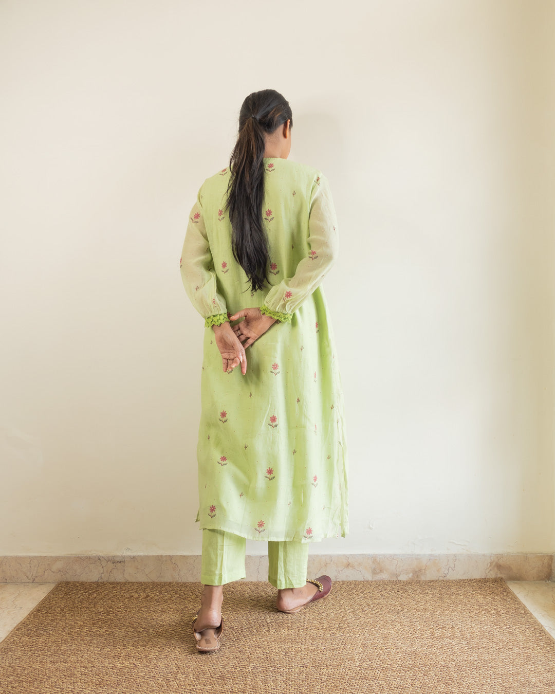 Juanita- Blooming Pink Daisy Green Set