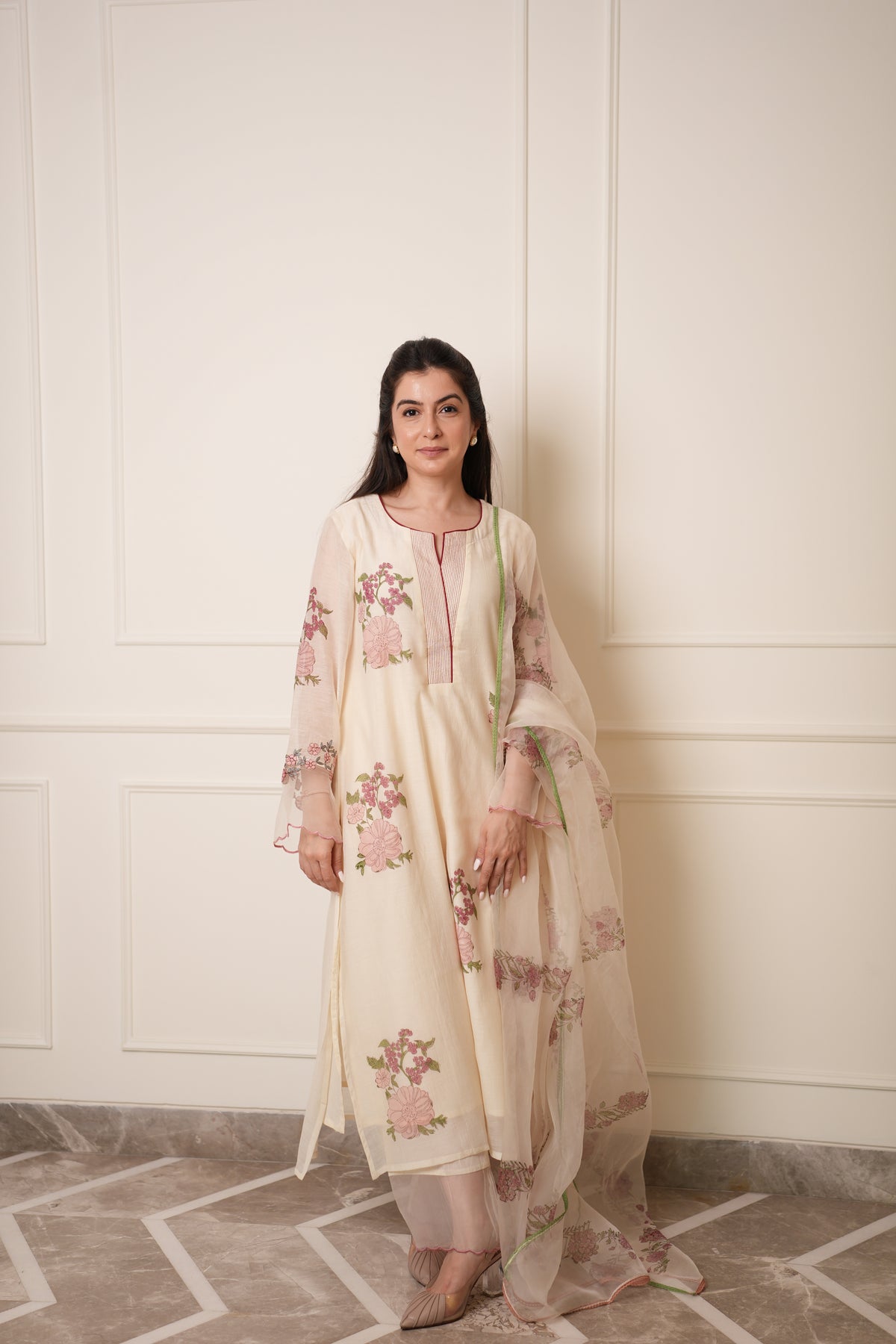 CHARM IVORY SET