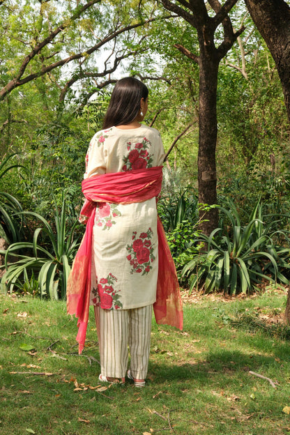 Juanita -Ivory Crimson Set