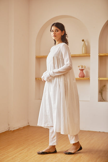 Juanita- Handwoven cotton ivory pintuck with side gather and churi sleeve kurta set