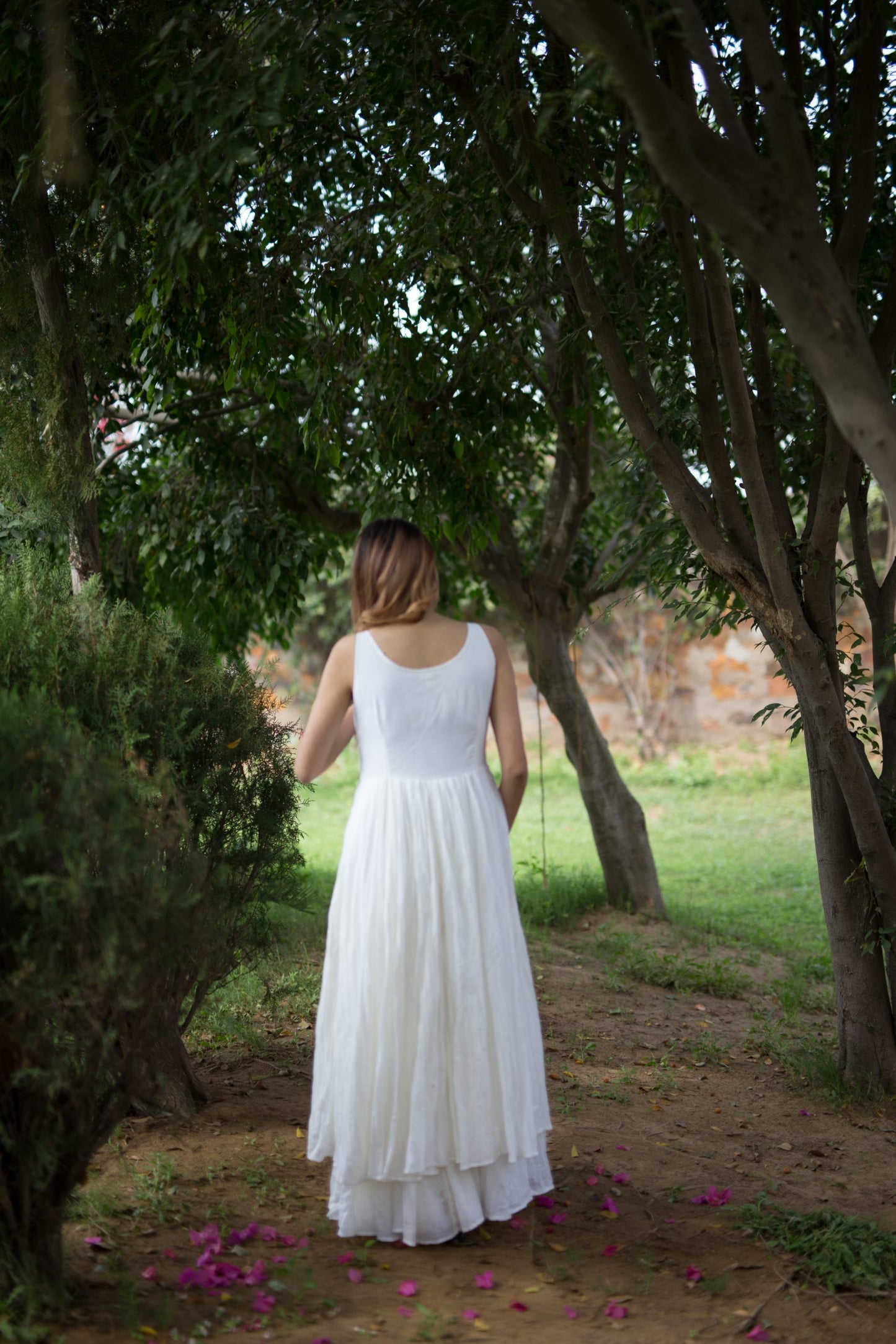 Juanita- Princess white Sleeveless Cotton Crinkled Dress