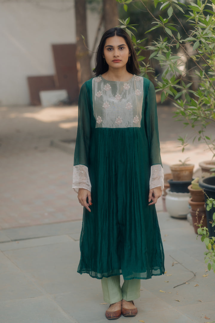 Juanita- Handwoven Chanderi Comfort Fit Kurta Set
