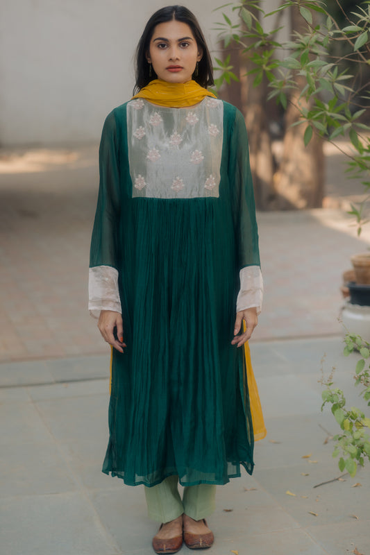 Juanita- Handwoven Chanderi Comfort Fit Kurta Set