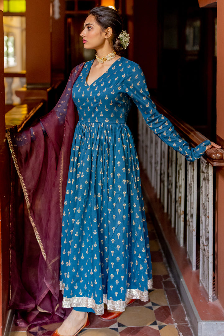 Juanita- Gold Hand Khadi Boota