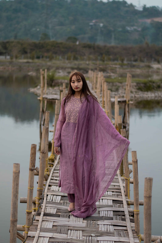 Juanita- Handwoven Chandrii Mauve Kurta