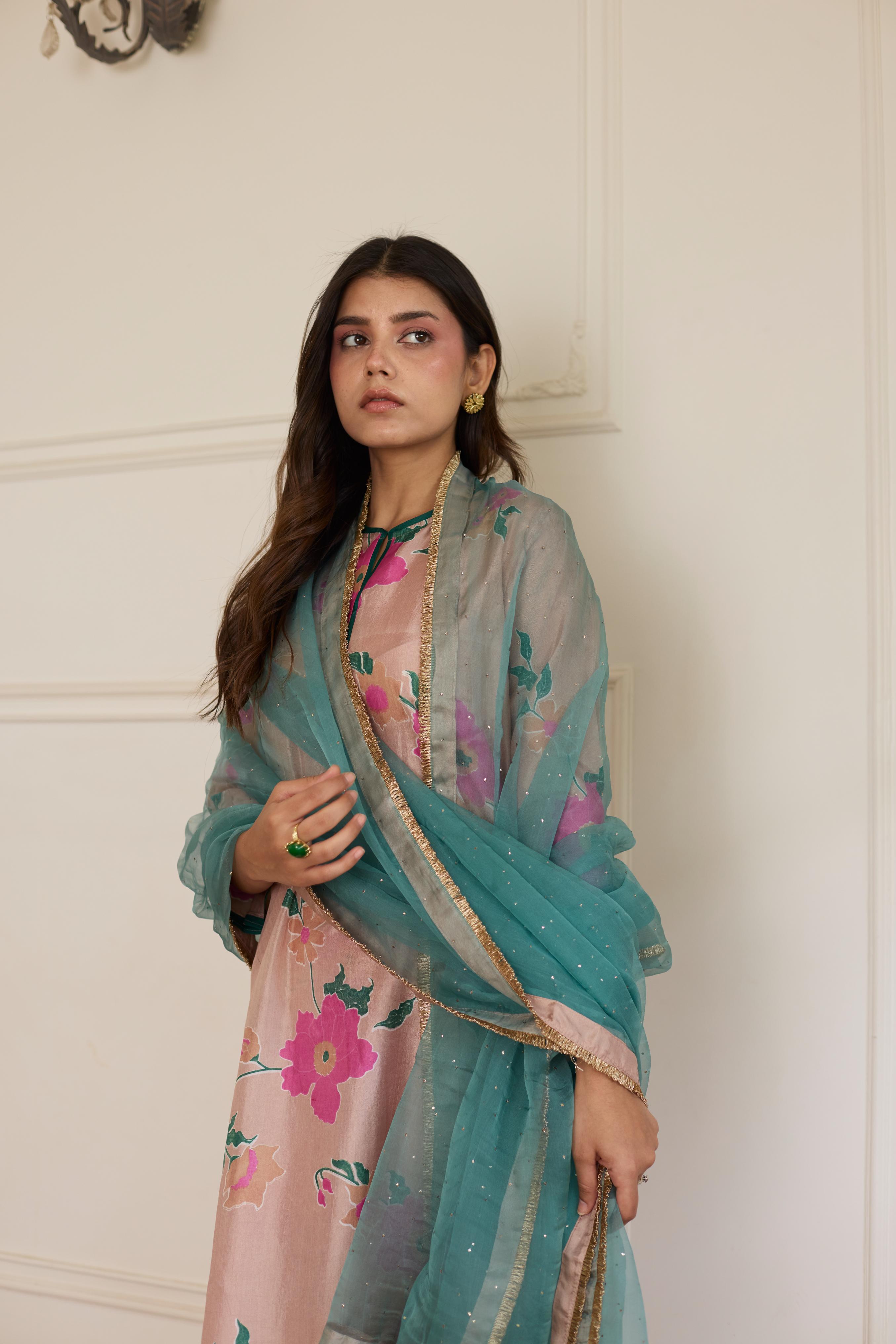 Toosh Silk Set
