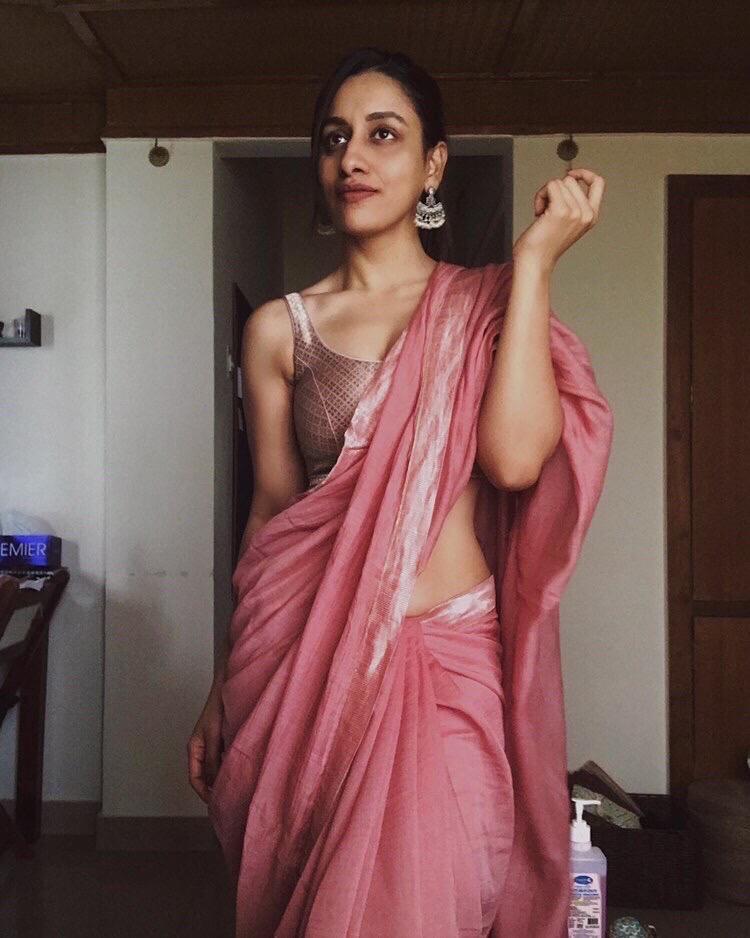 Juanita- Handwoven Rose Saree