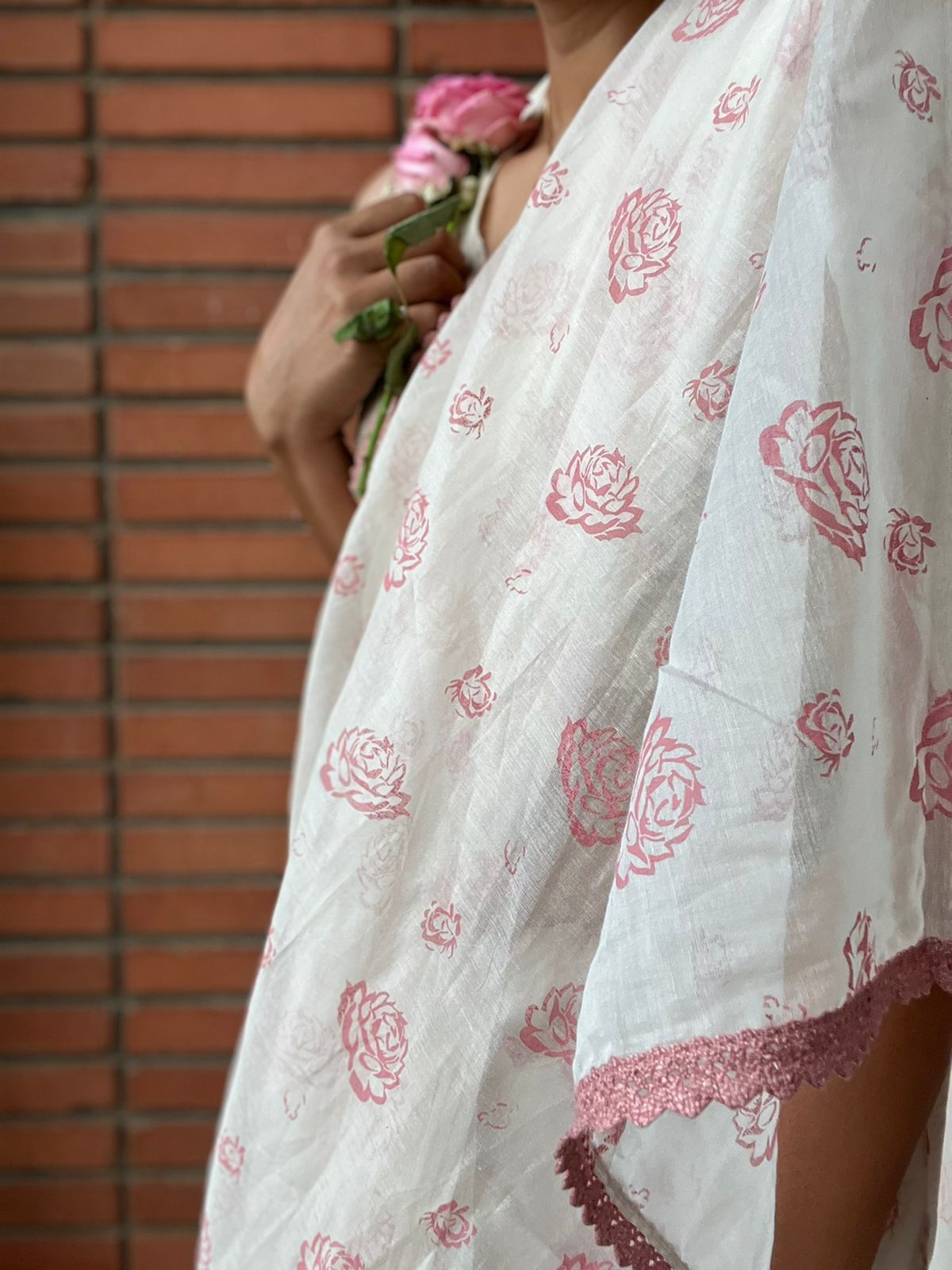 Juanita- Ivory elegant rose block printed saree