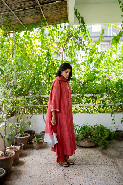 Juanita-Featuring Handwoven Chanderi Kurta Set with Resham Zari