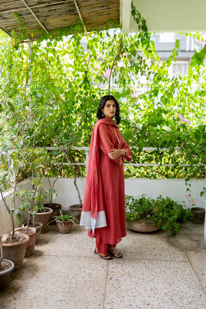 Juanita-Featuring Handwoven Chanderi Kurta Set with Resham Zari