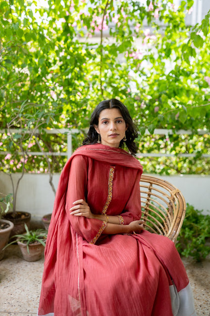 Juanita-Featuring Handwoven Chanderi Kurta Set with Resham Zari