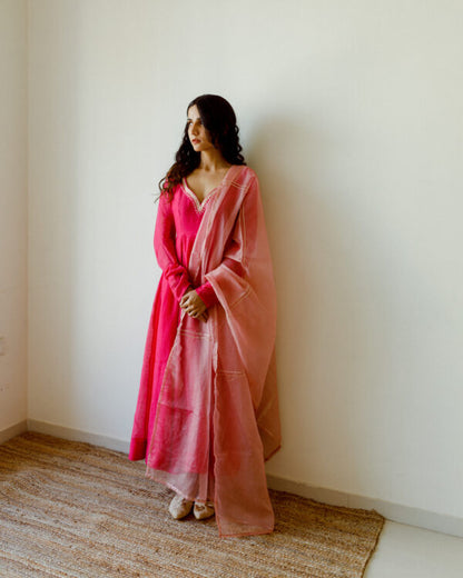 Juanita- Handwoven chanderi pink kaldidar