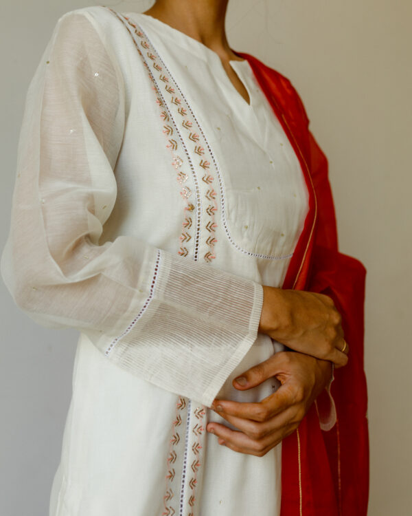 Juanita- Handwoven chanderi comfort fit ivory and peach kurta set – chanderi, organza and cotton