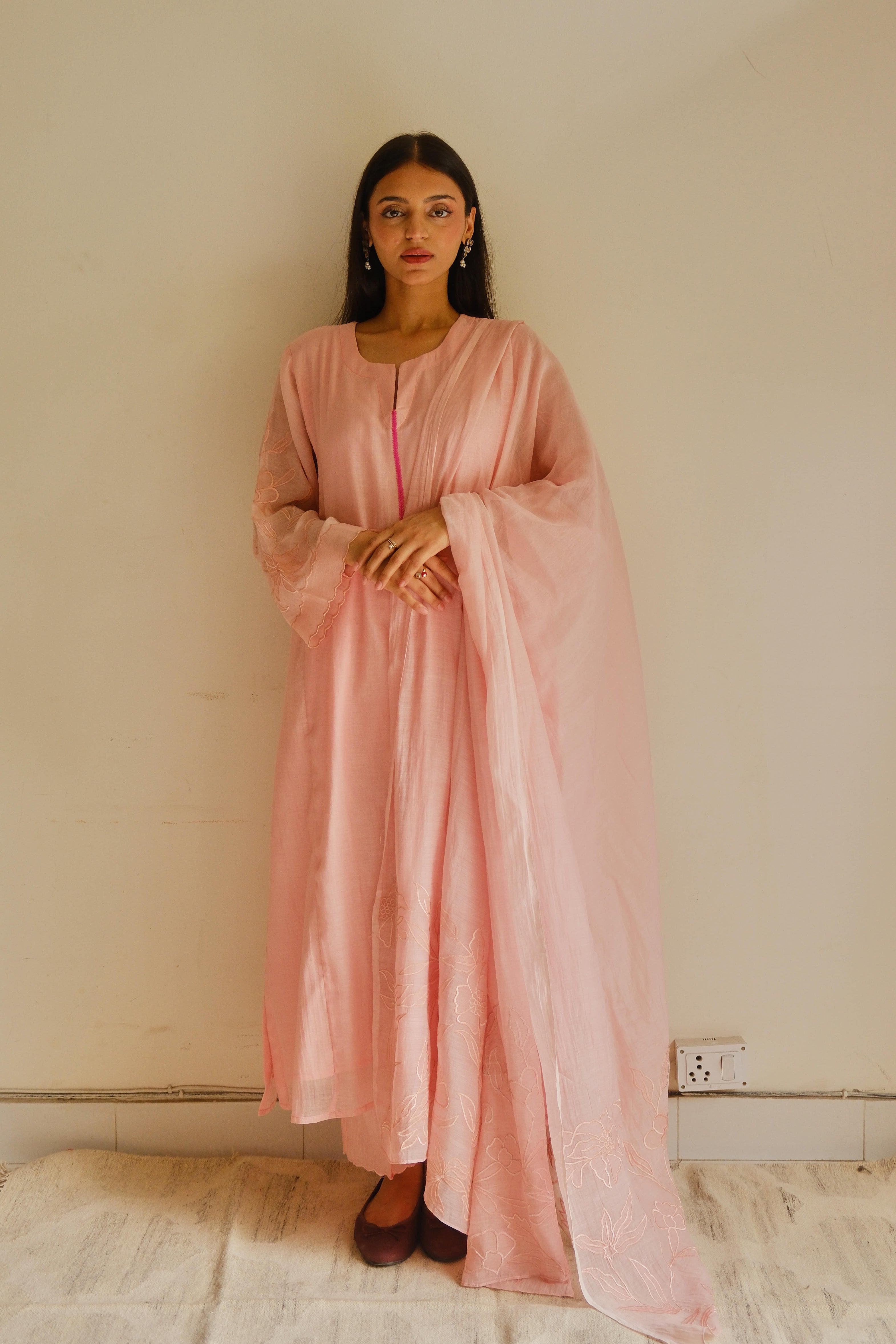 BLUSH APPLIQUE SET