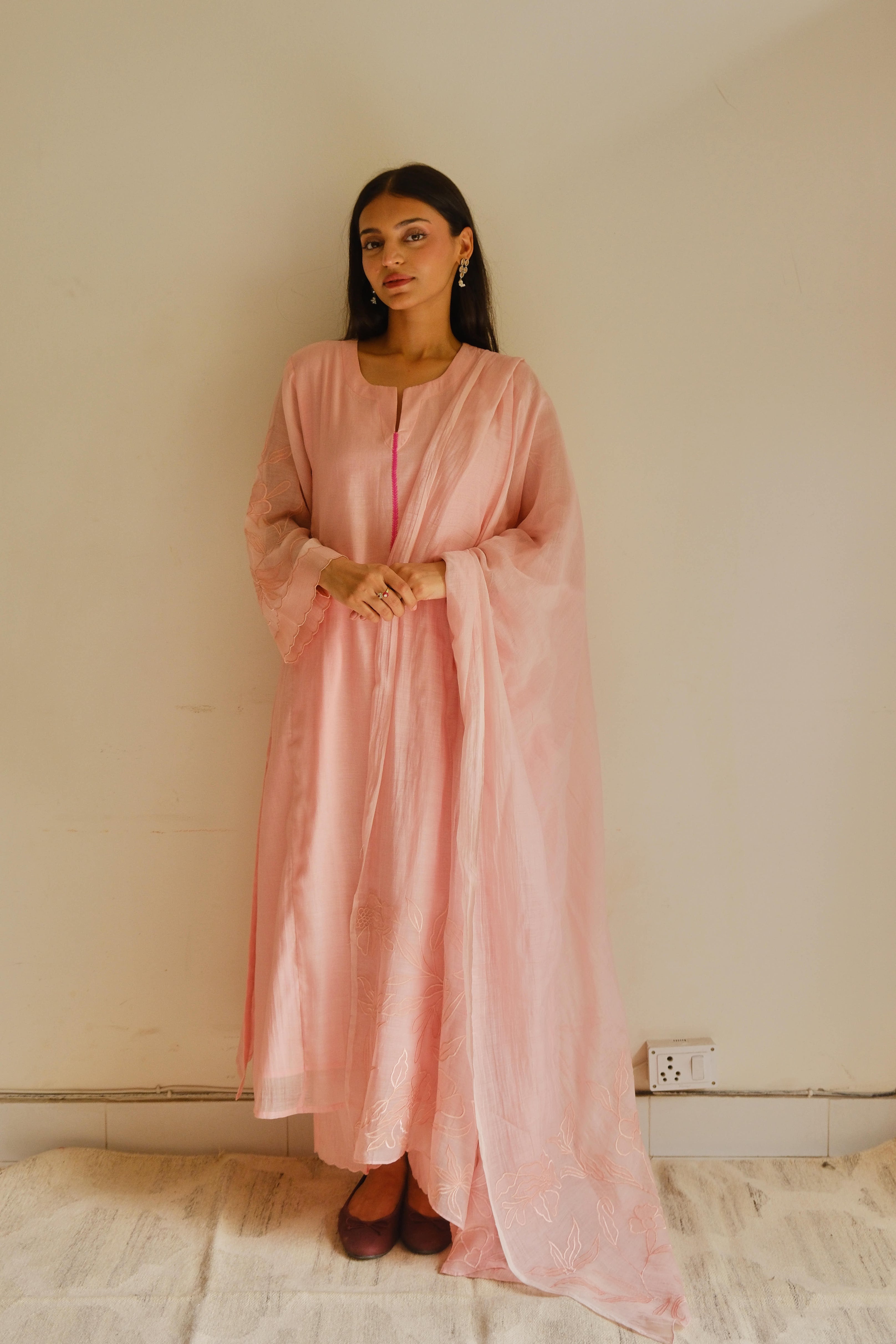 BLUSH APPLIQUE SET