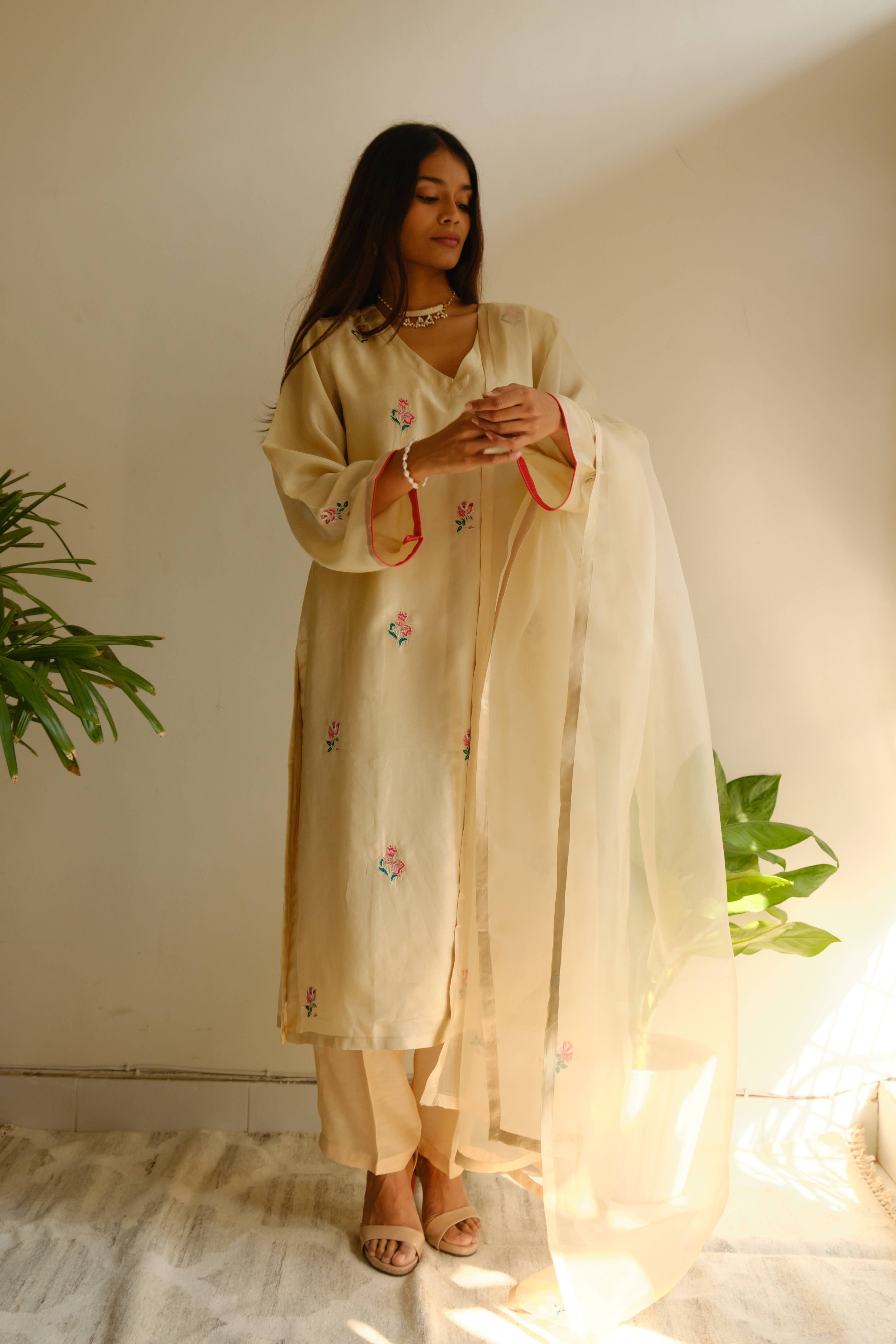 ECRU SILK SET