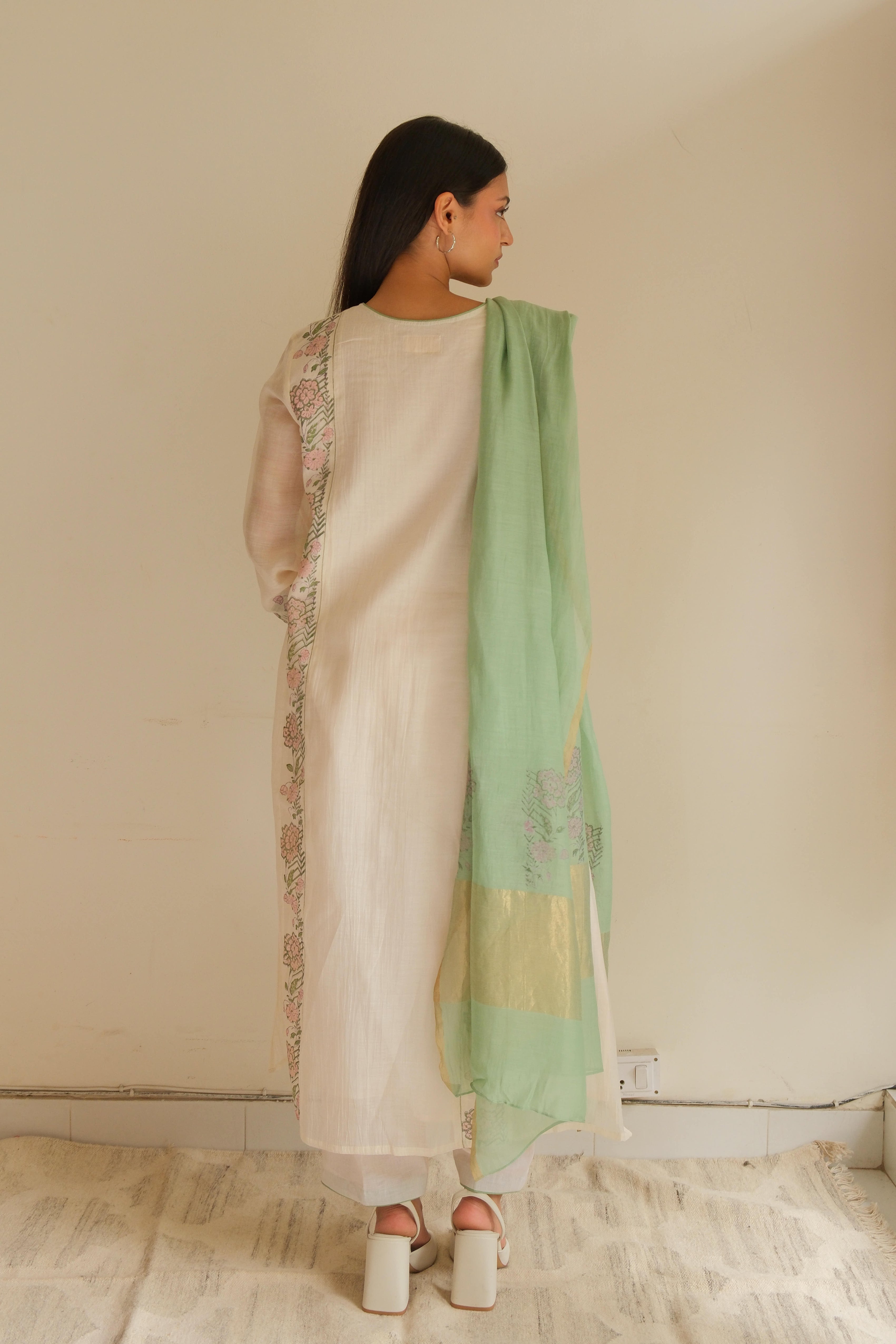 IVORY GREEN PETAL SET