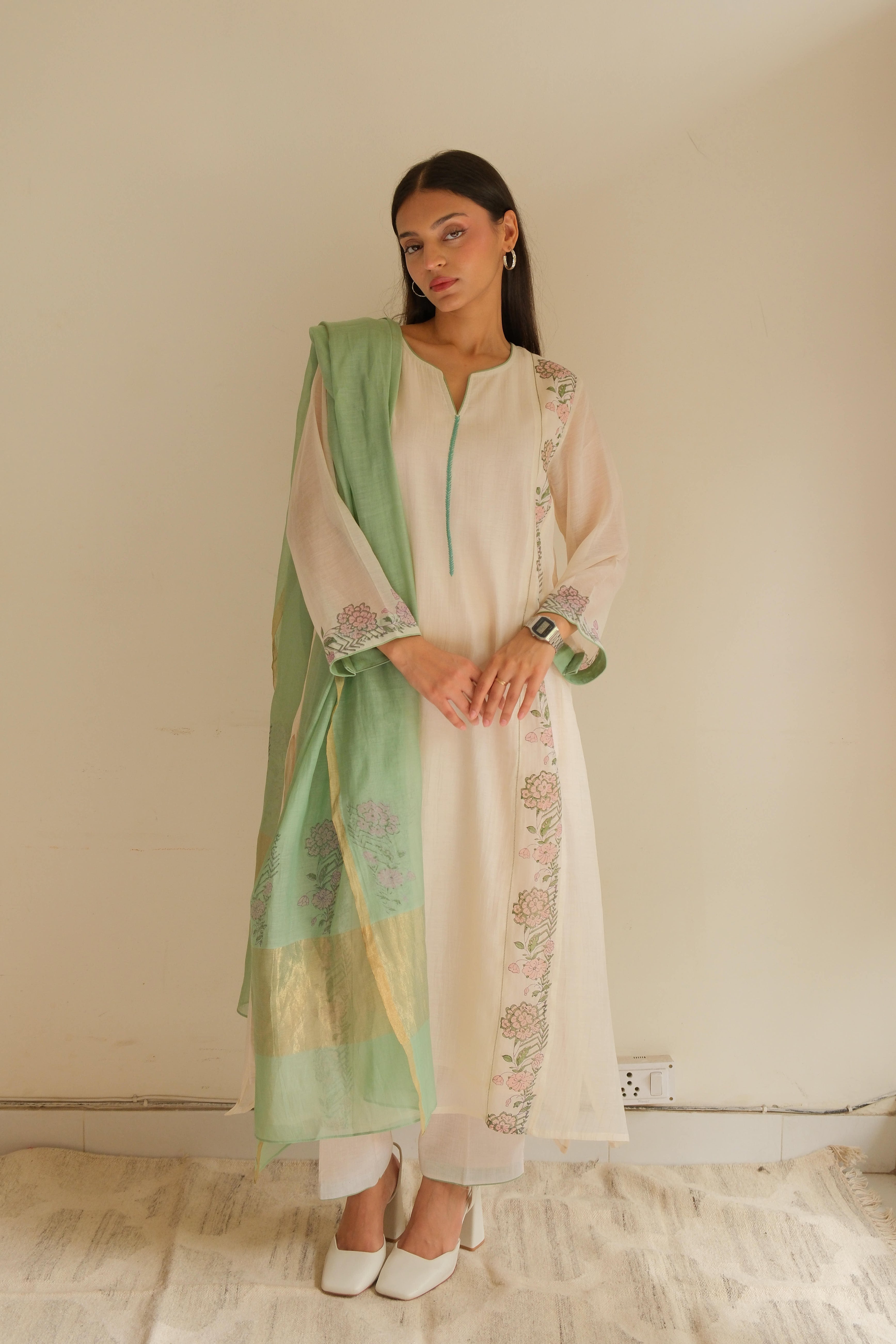 IVORY GREEN PETAL SET