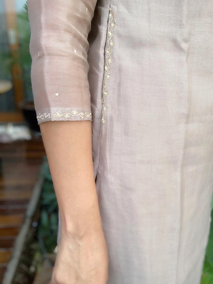 Juanita- Handwoven chanderi kurta with boat neck